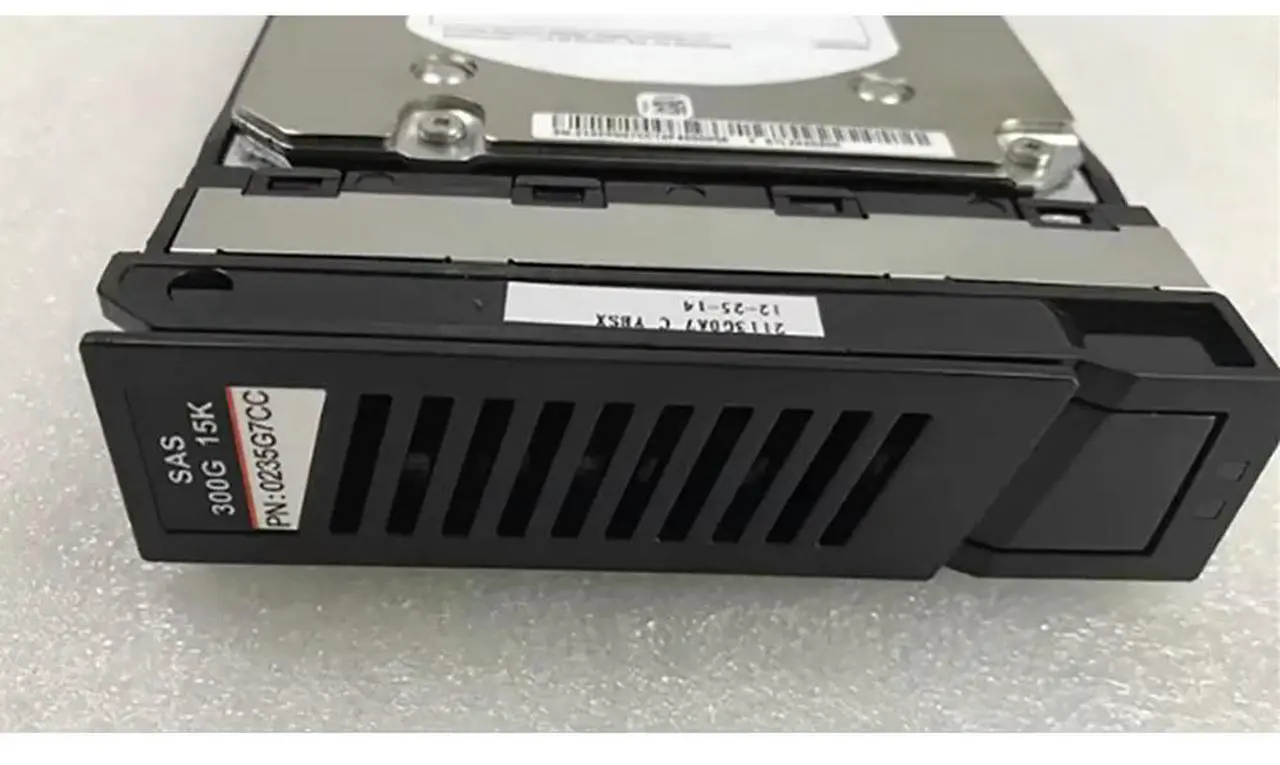 Alt view image 4 of 4 - 300G For 15K SAS Dedicated Hard Drive 3.5 Inch 0235G7CC ST3300657SS S2200T S5500T