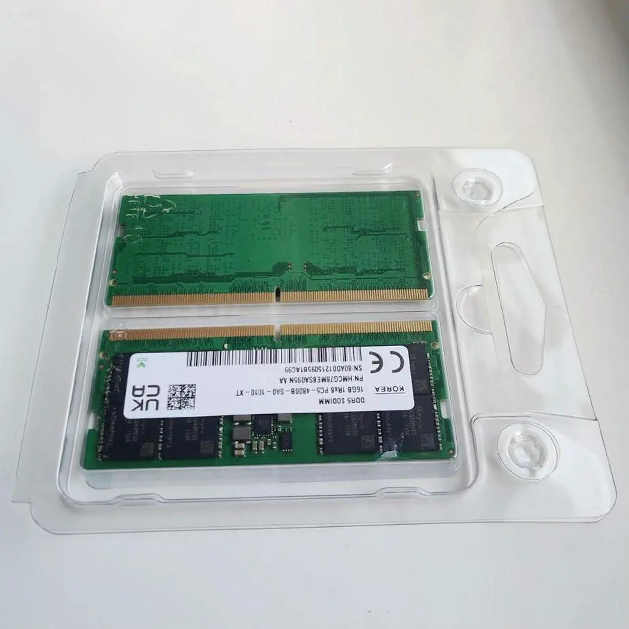 Alt view image 3 of 4 - 1 Pcs For SK Hynix RAM HMCG78MEBSA095N 16G DDR5 4800 1RX8 PC5-4800B 16GB Laptop Memory Fast Ship