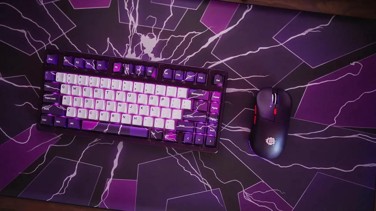 Alt view image 5 of 6 - M2 Wireless Mouse - Lightning Energy