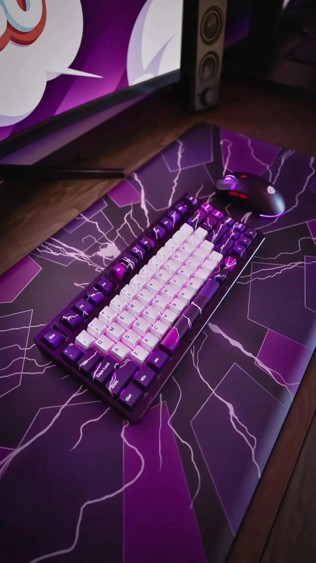 Alt view image 4 of 6 - K75 Mechanical Keyboard - Lightning Energy