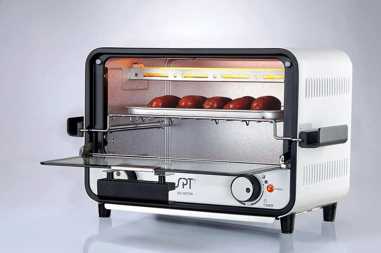 SPT SO-0972W Easy Grasp Toaster Oven