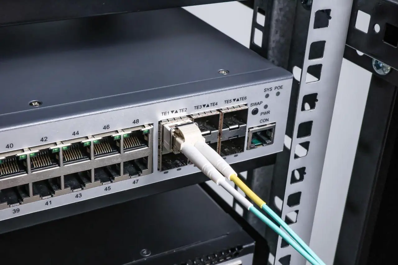 Alt view image 3 of 5 - 4Pack 10GBase-SR SFP+ Transceiver, 10G 850nm Multimode Module up to 300M, Compatible for Cisco SFP-10G-SR, Ubiquiti UniFi UF-MM-10G, Meraki MA-SFP-10GB-SR, D-Link, Netgear, Mikrotik, ZTE and More