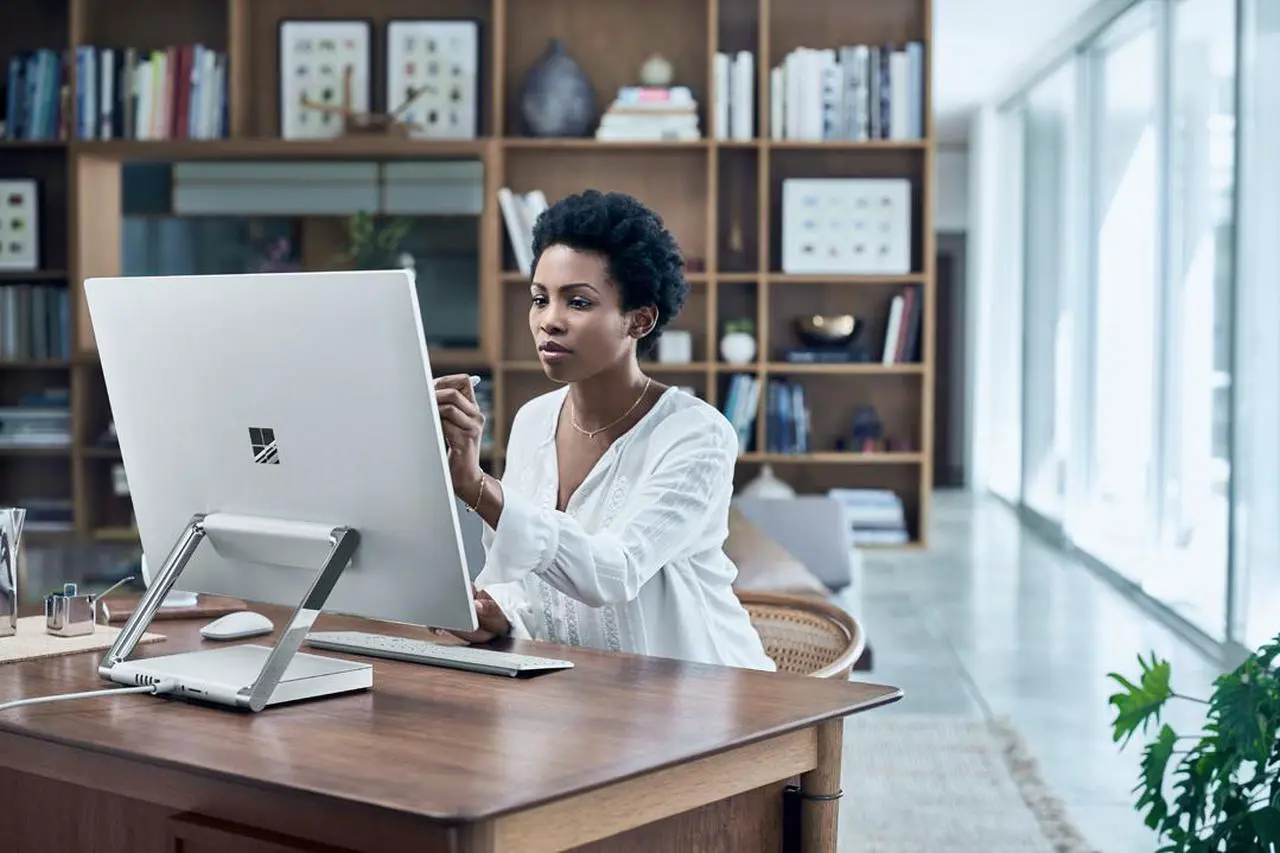 Alt view image 13 of 13 - Microsoft 28" 4500x3000 Surface Studio (Intel Core i7, 32GB RAM, 2TB) 43Q-00001