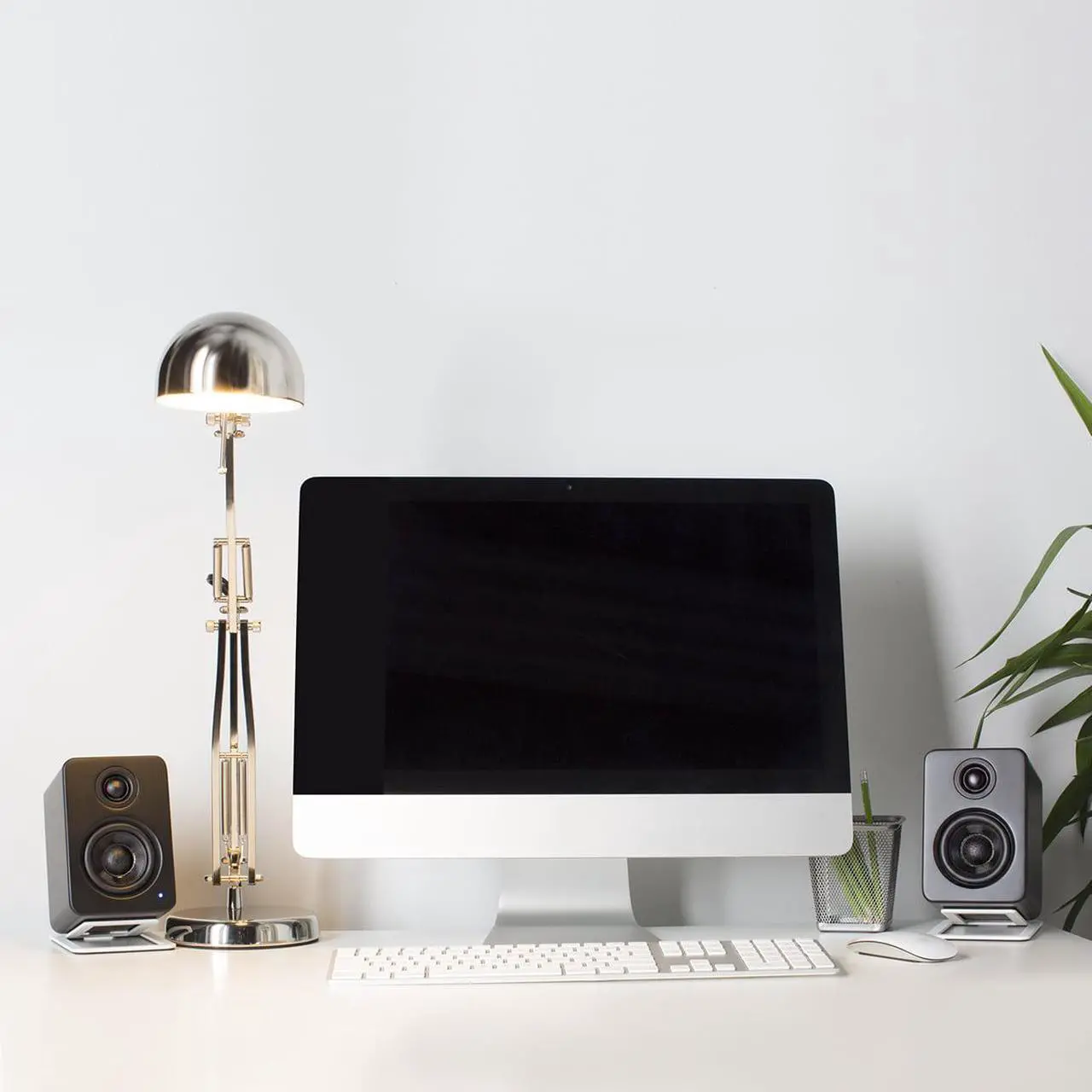 Alt view image 6 of 14 - Kanto YU2 Powered Desktop Speakers - Pair (Matte Black)