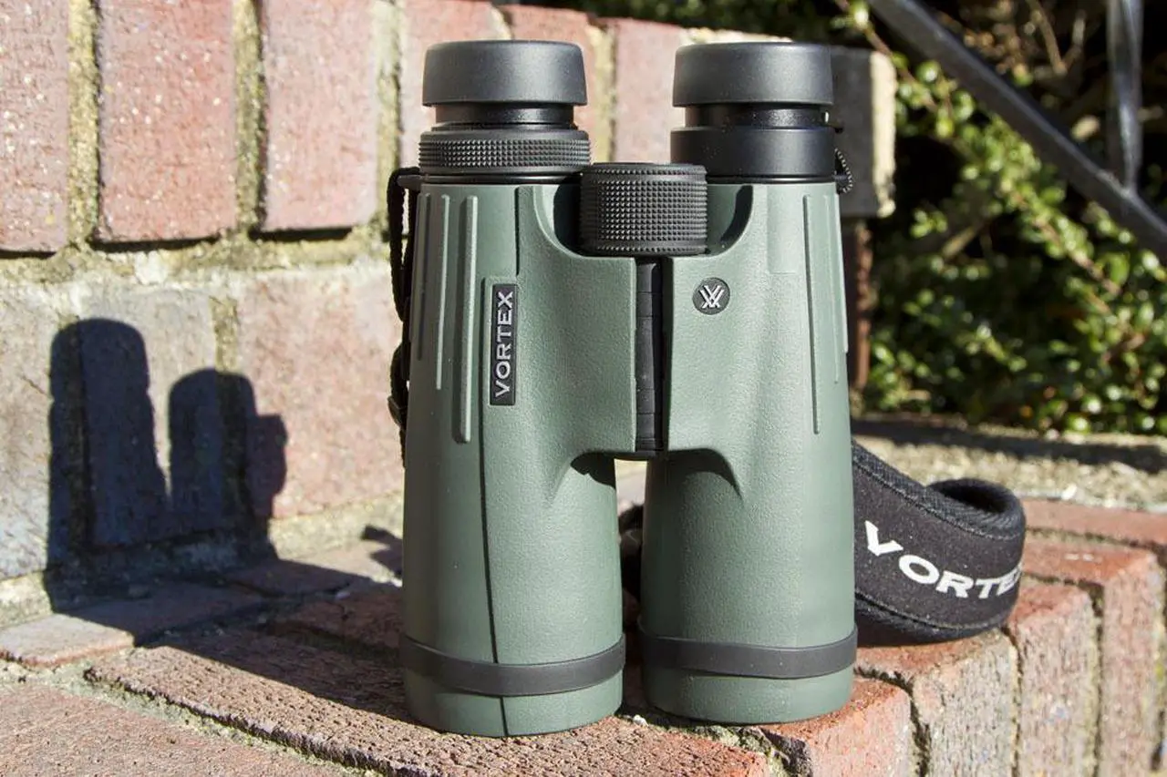Alt view image 8 of 9 - Vortex Optics Viper HD 10x50 Binocular V202