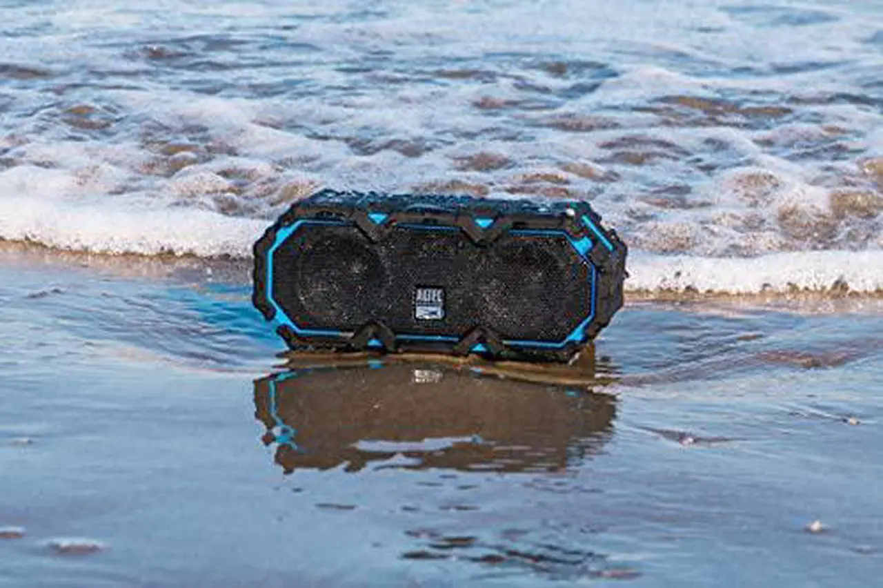 Alt view image 2 of 4 - Altec Lansing IMW578L LifeJacket 3, Up to 30 Hours of Battery Life, IP67 Everything Rating: Waterproof, Dirtproof, Snowproof and it Floats! | Royal Blue (IMW578L-RYB)