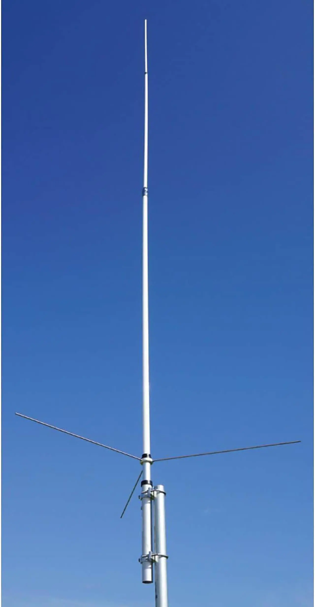 Alt view image 6 of 6 - Tram 1481 Amateur Dual-Band Base Antenna with 17ft Base Antenna, 8dBd 144MHz/11dBd 440