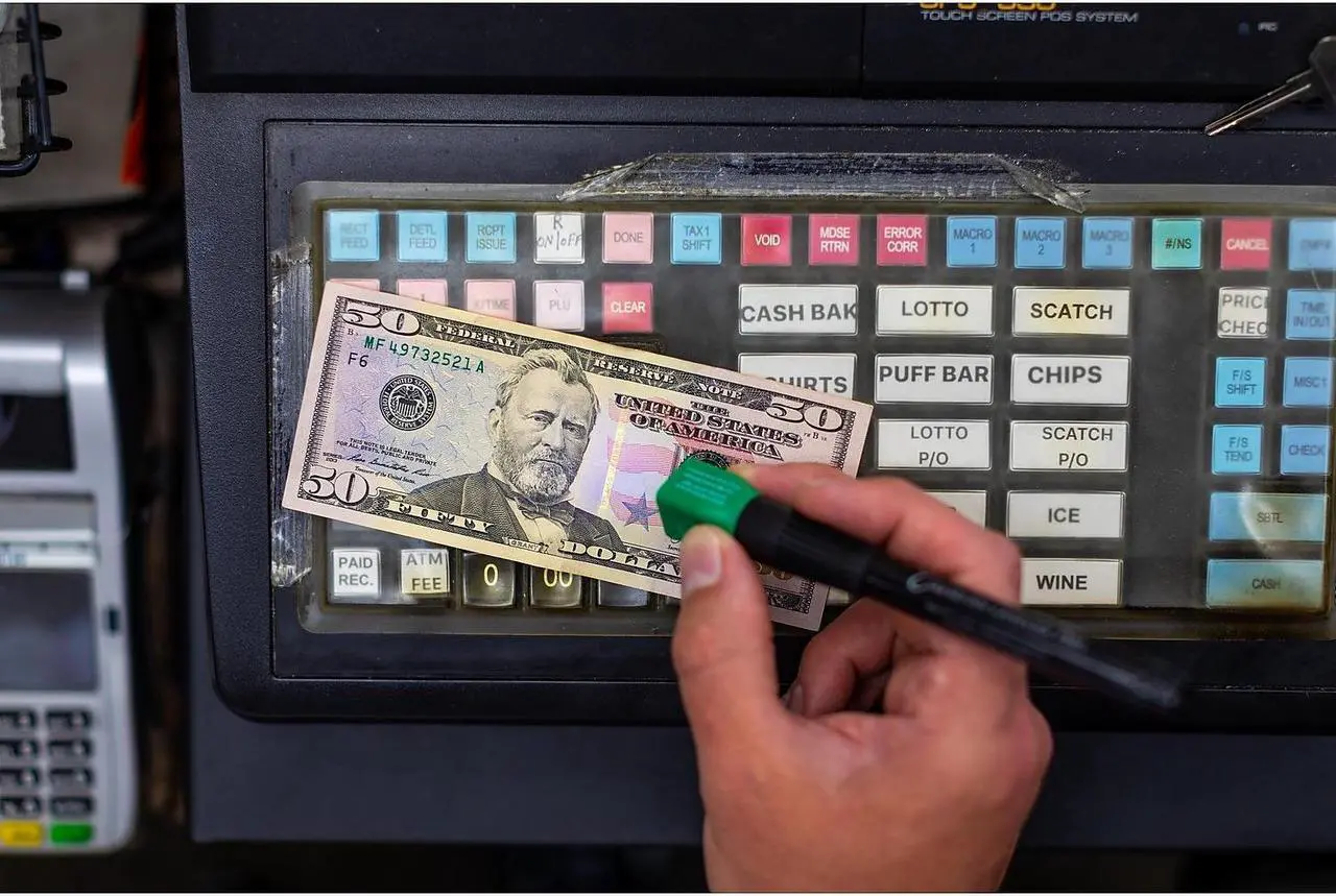 Alt view image 5 of 5 - Dri-Mark Counterfeit Money Detection System US dollar 351UV6