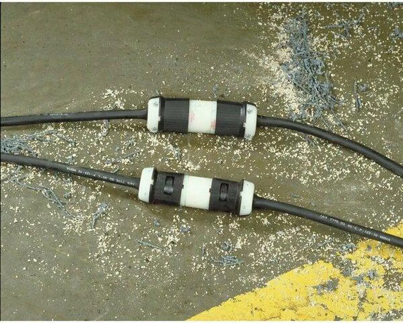 Alt view image 5 of 7 - HUBBELL WIRING DEVICE-KELLEMS HBL2731 Locking Plug, L16-30P, 30 A, 480V AC,