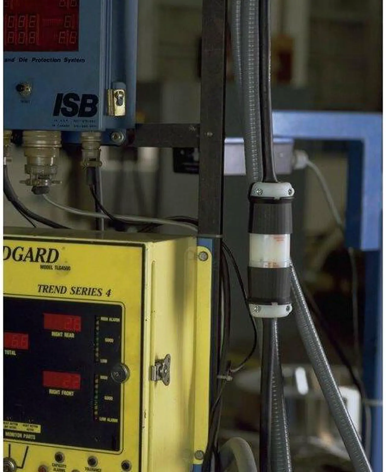 Alt view image 6 of 7 - HUBBELL WIRING DEVICE-KELLEMS HBL2731 Locking Plug, L16-30P, 30 A, 480V AC,