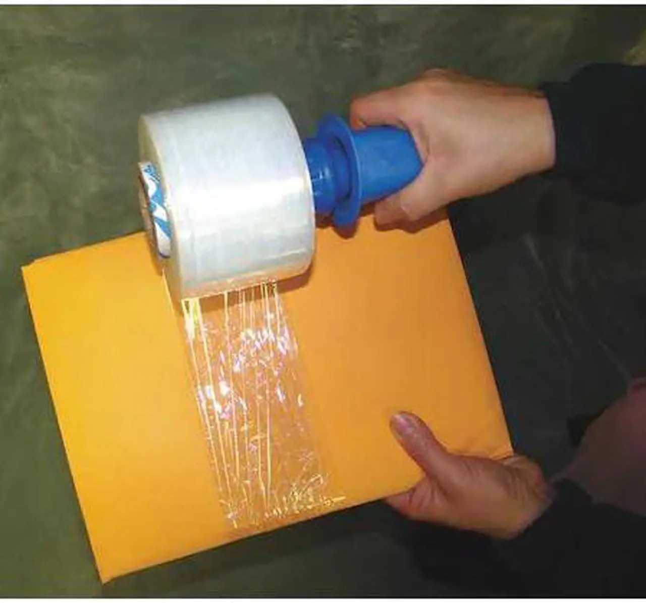 Main image of ZORO SELECT 15A896 Hand Stretch Wrap 5" x 650 ft., Cast Style, Clear