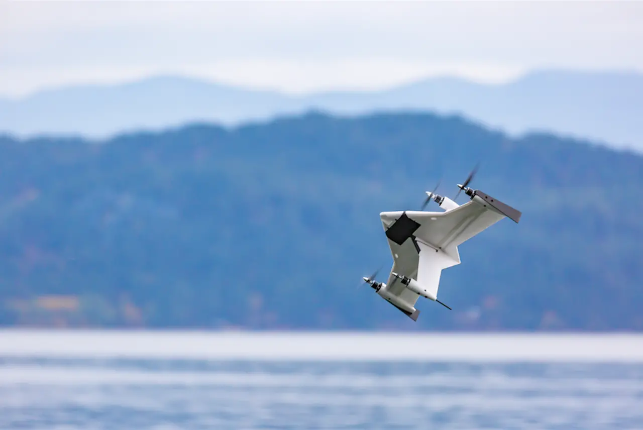 Alt view image 3 of 6 - Xcraft Carbon Skinned X PlusOne Platinum Quadcopter with FPV AT2-XP1-003-CB - Grey