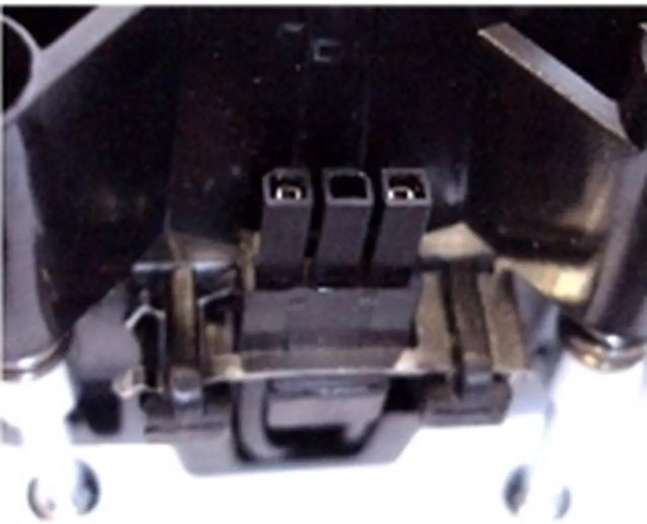 Alt view image 3 of 4 - Digital Projection iVision 20sx+ W-XL  OEM Replacement Projector Lamp . Includes New Philips UHP 220W Bulb and Housing