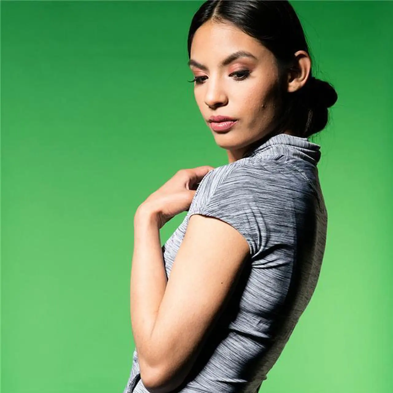 Alt view image 4 of 5 - Savage Widetone Seamless Background Paper, 53"x18', Tech Green, #46 #46-5318