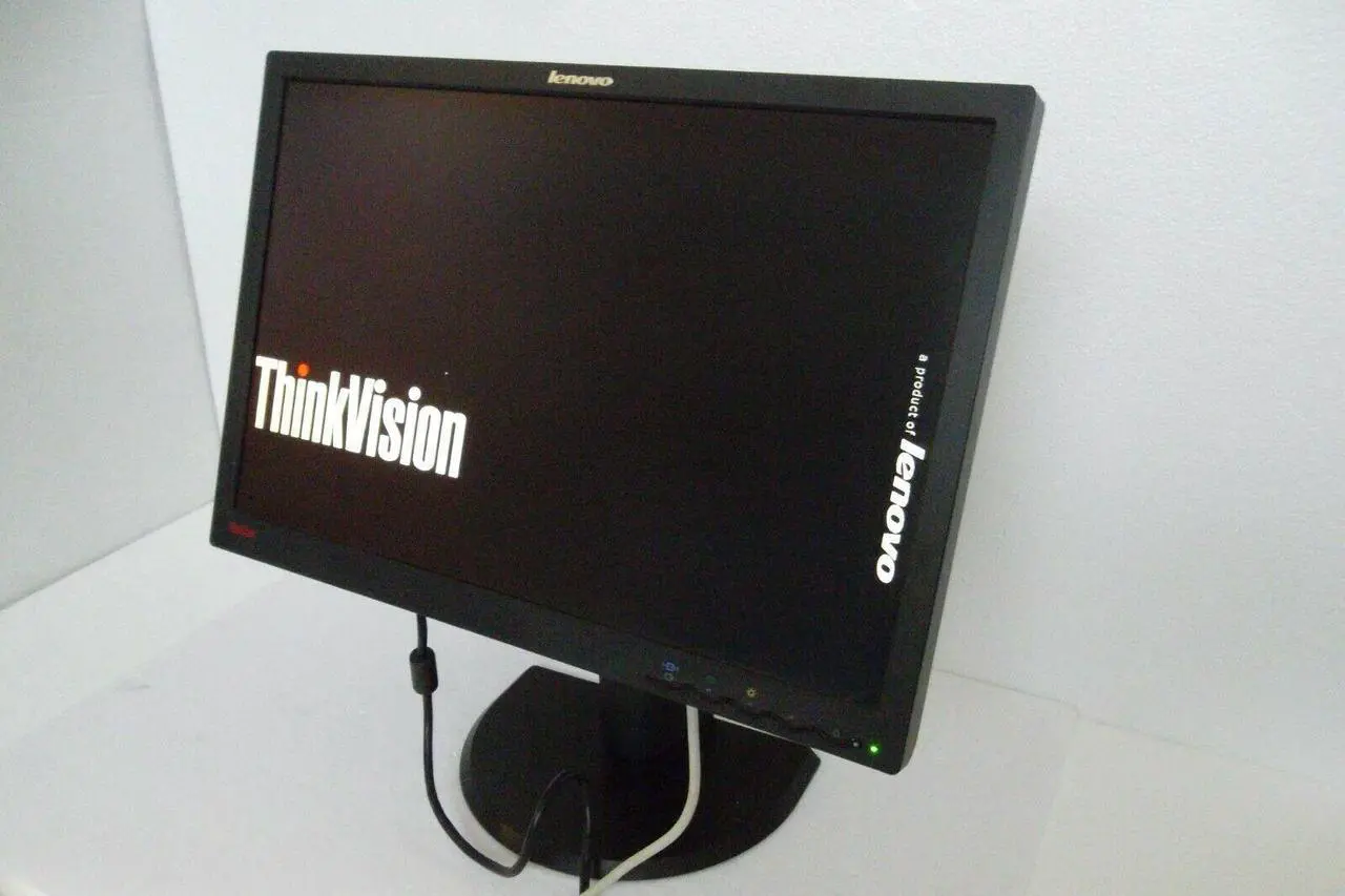 Alt view image 4 of 6 - Lenovo L2240pwD Widescreen 22" LCD Monitor VGA DVI-D 1680x1050 4422-HB6 45J7651