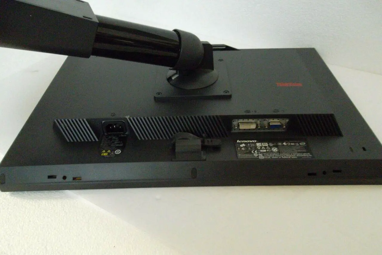 Alt view image 6 of 6 - Lenovo L2240pwD Widescreen 22" LCD Monitor VGA DVI-D 1680x1050 4422-HB6 45J7651