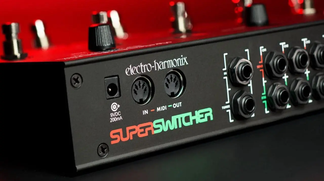 Alt view image 10 of 18 - Electro-Harmonix Super Switcher Programmable Guitar Effects Hub Pedal