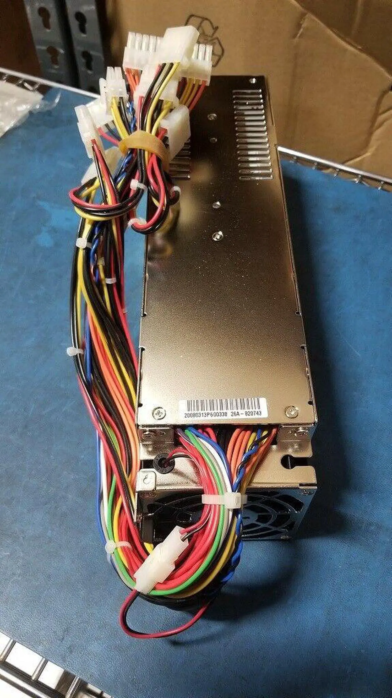 Alt view image 2 of 3 - Zippy R2G-6350P Emacs 350Watts 12Volts 2U Rackmount Redundant ATX Power Supply