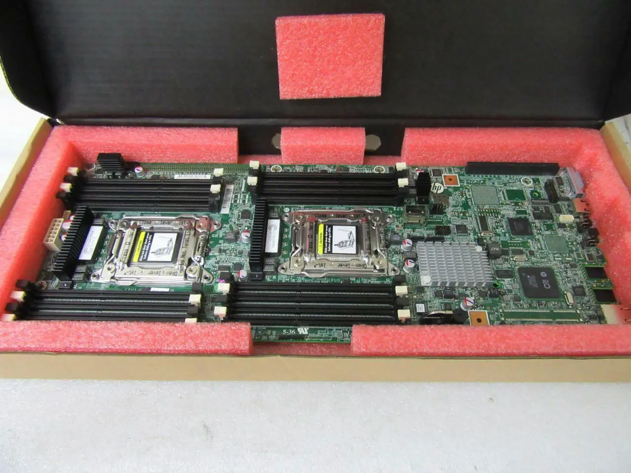 Alt view image 3 of 5 - HP 684885-001 Dual Socket System Board For Proliant Sl230 G8 Server