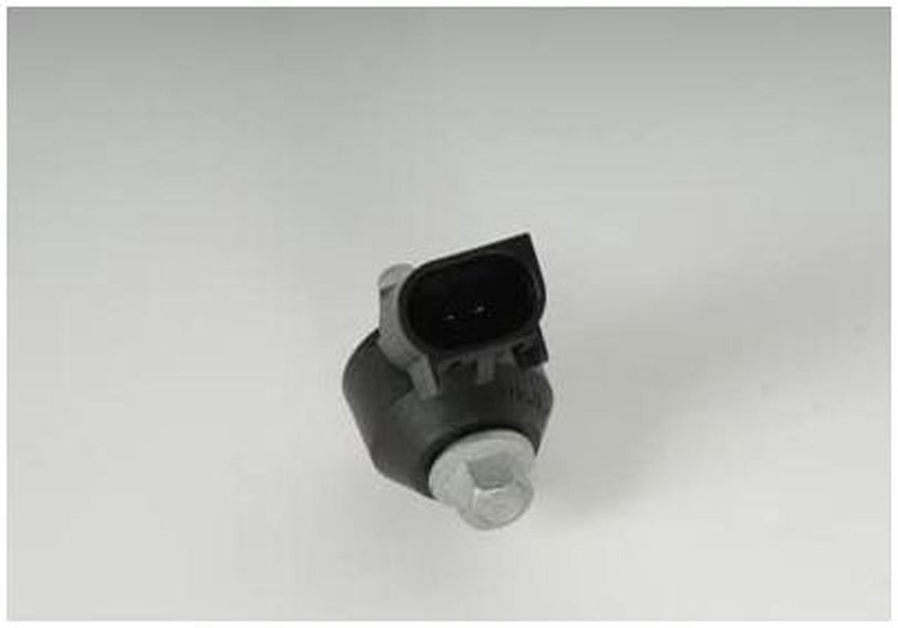 Alt view image 2 of 2 - 213-3944 GM Original Equipment Ignition Knock (Detonation) Sensor
