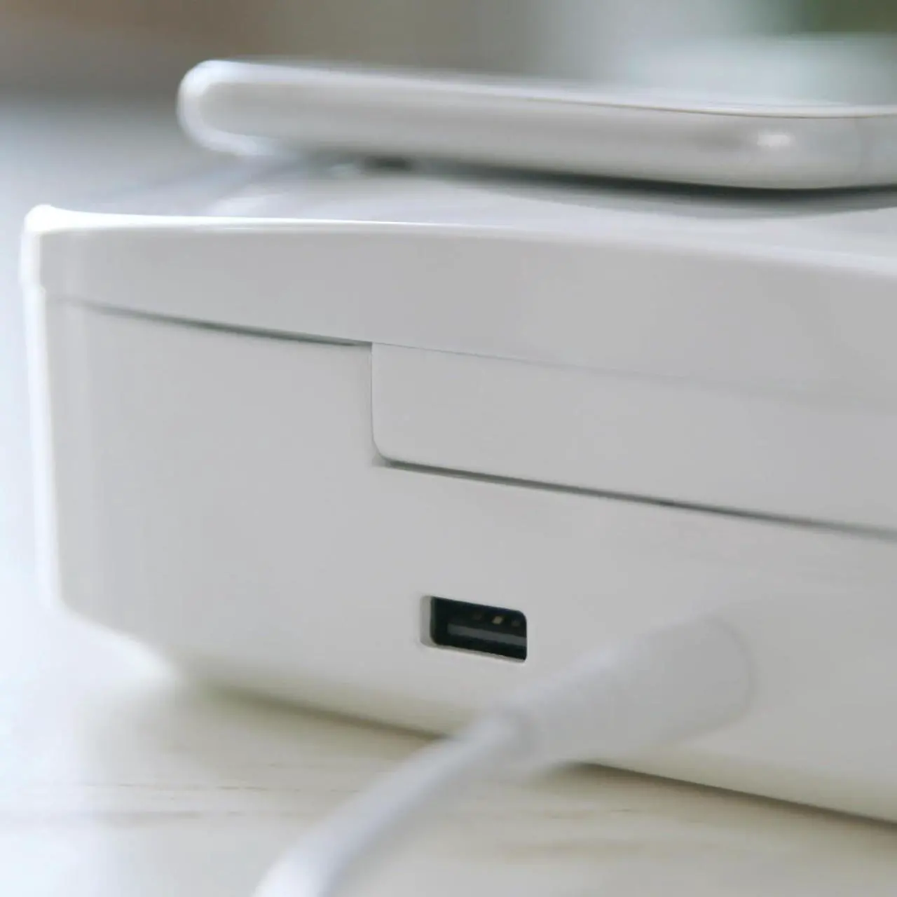Alt view image 6 of 7 - Einova Mundus Pro | Charging Station with 2 10W Qi Wireless Fast Chargers  for iPhone, Airpods, Samsung Galaxy