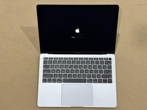 Mid 2017 Apple MacBook Pro with 3.1GHz Intel Core i5 (13.3 inch Retina, 8GB  RAM, 500GB HDD) Space Gray (Renewed)