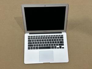 Apple MacBook Air 13.3" (2017) MQD32LL/A Intel Core i5 - 8GB Memory, 256GB SSD - Silver - macOS 10.12 Sierra - Grade A