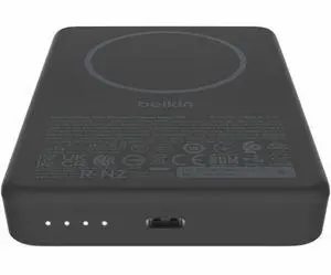 Belkin BoostCharge Slim Magnetic Power Bank 10K - BPD015fqBK Belkin BoostCharge Slim Magnetic Power Bank 10K - BPD015fqBK
