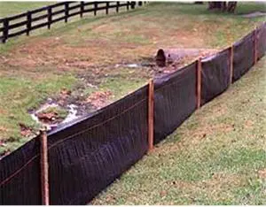 ZORO SELECT 31900700 3 ft H x 100 ft L Silt Fence, 11 Stakes, Polypropylene,