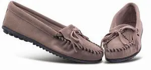 Minnetonka Womens Kilty Moccasin - Grey - 7.5 M US