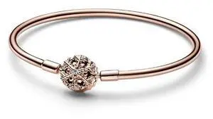Pandora Moments Sparkling Snowflake Clasp Bangle