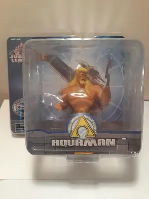 DC Comics Justice League Aquaman Bust Paperweight Figure