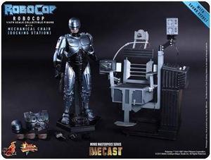 RoboCop 1:6 Movie Masterpiece Figure with Docking Station