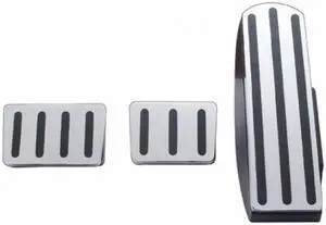 United Pacific Chrome Aluminum Freightliner Pedal Set W/ Rubber Insert - Black 70259