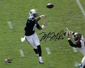 Marcus Mariota signed Tennessee Titans 16X20 Photo #8- Mariota Hologram (First Ever NFL TD Pass vs Tampa)
