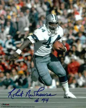 Robert Newhouse signed Dallas Cowboys 8x10 Photo #44 (white jersey/blue sig)