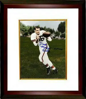 Dante Lavelli signed Cleveland Browns 8x10 Photo Custom Framing dual Gluefingers/HOF 1975 (catch/front)