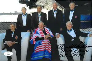 Hershel W. Williams signed WWII Vintage Color 6.75x10 Photo Medal of Honor Oct 5, 1945- JSA