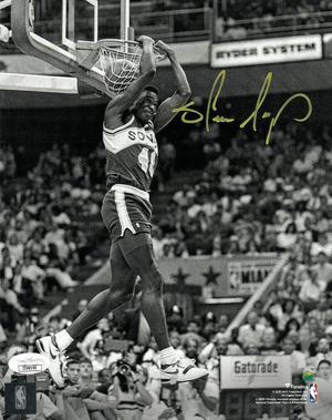 Shawn Kemp signed Seattle SuperSonics NBA BW 8X10 Photo JSA 1990 AllStar Game Gatorade Slam Dunk Contest