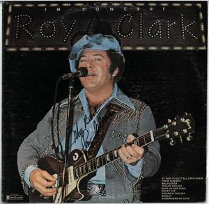 Roy Clark signed 1976 In Concert Album Cover/LP/Vinyl/Record My Best- JSA #JJ96527