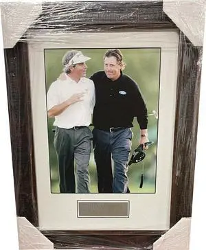 Fred Couples & Phil Mickelson 2006 Masters 11x14 Photo - Premium Burl Framing
