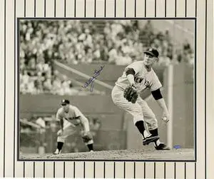 Whitey Ford signed New York Yankees Vintage B&W 16x20 Photo Matted- Steiner Hologram (20x24)