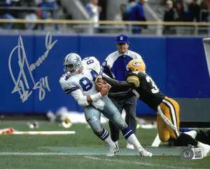 Jay Novacek signed Dallas Cowboys 8x10 Photo #84- Beckett Witnessed Hologram (vs Packers/silver sig)