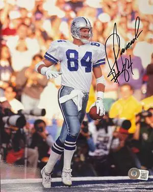 Jay Novacek signed Dallas Cowboys 8x10 Photo #84- Beckett Witnessed Hologram