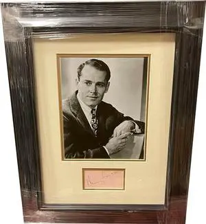 Henry Fonda signed 2.5x4 Cut Signature w/ 8x10 Photo Custom Framing- Beckett Review (16x20/Academy Award Winning Actor)