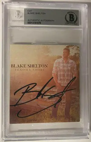 Blake Shelton signed 2017 Texoma Shore 2x3 Mini Album Cover Promo Cut Sig- BAS/Beckett Encapsulated #00013161976