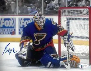 Grant Fuhr signed St. Louis Blues 8x10 Photo #31- Beckett Witnessed