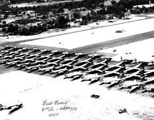 Gerald Bud Berry signed WWII Vintage B&W 8x10 Photo- JSA #SS51659- 91st Squadron/439th Troop Carrier Group