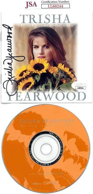 Trisha Yearwood signed 1993 The Song Remembers When Booklet w/ CD & Case- JSA #LL60244
