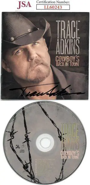 Trace Adkins signed 2010 Cowboy's Back In Town Booklet w/ CD & Case- JSA #LL60243